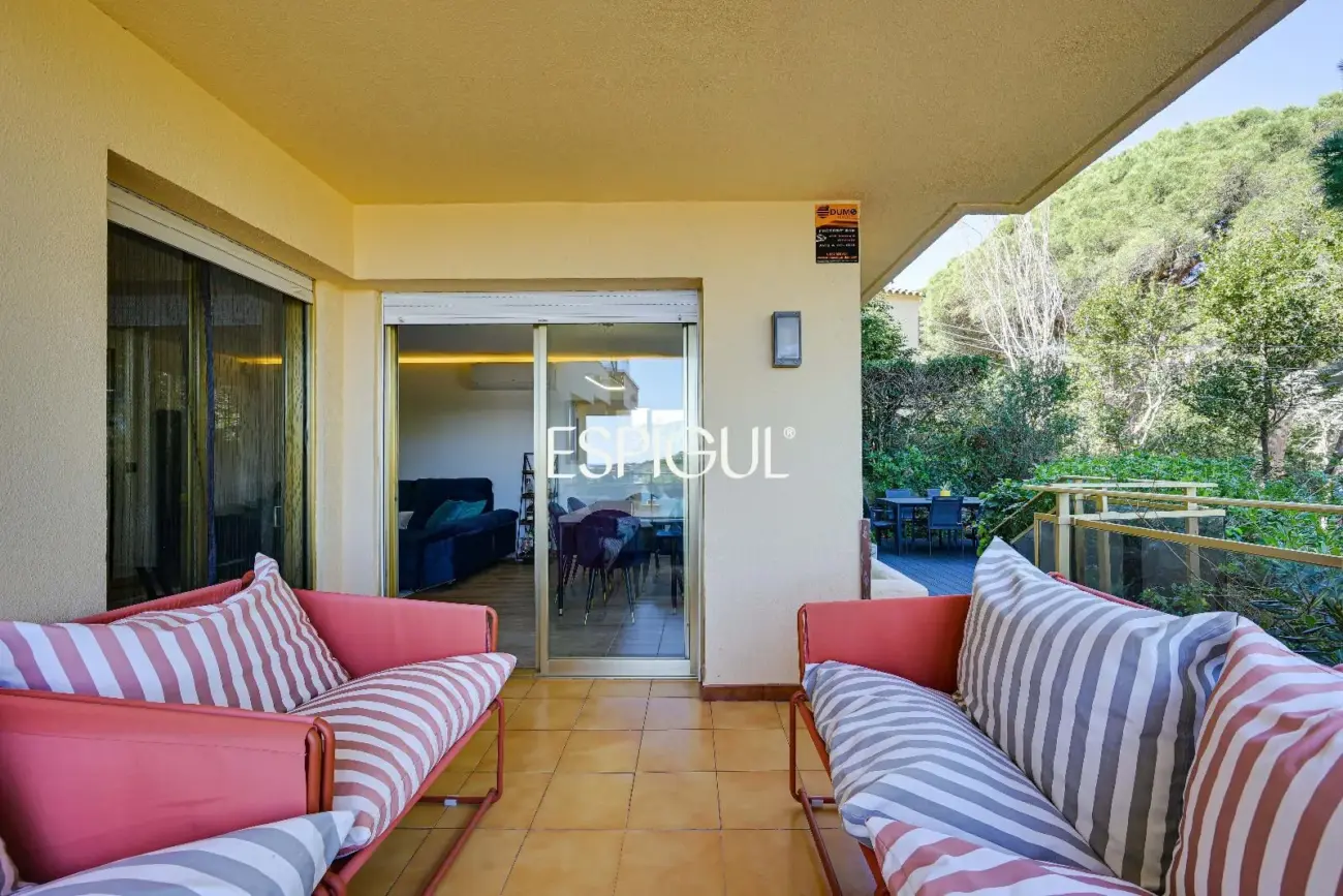 Piso con vistas al mar en S´Agaro