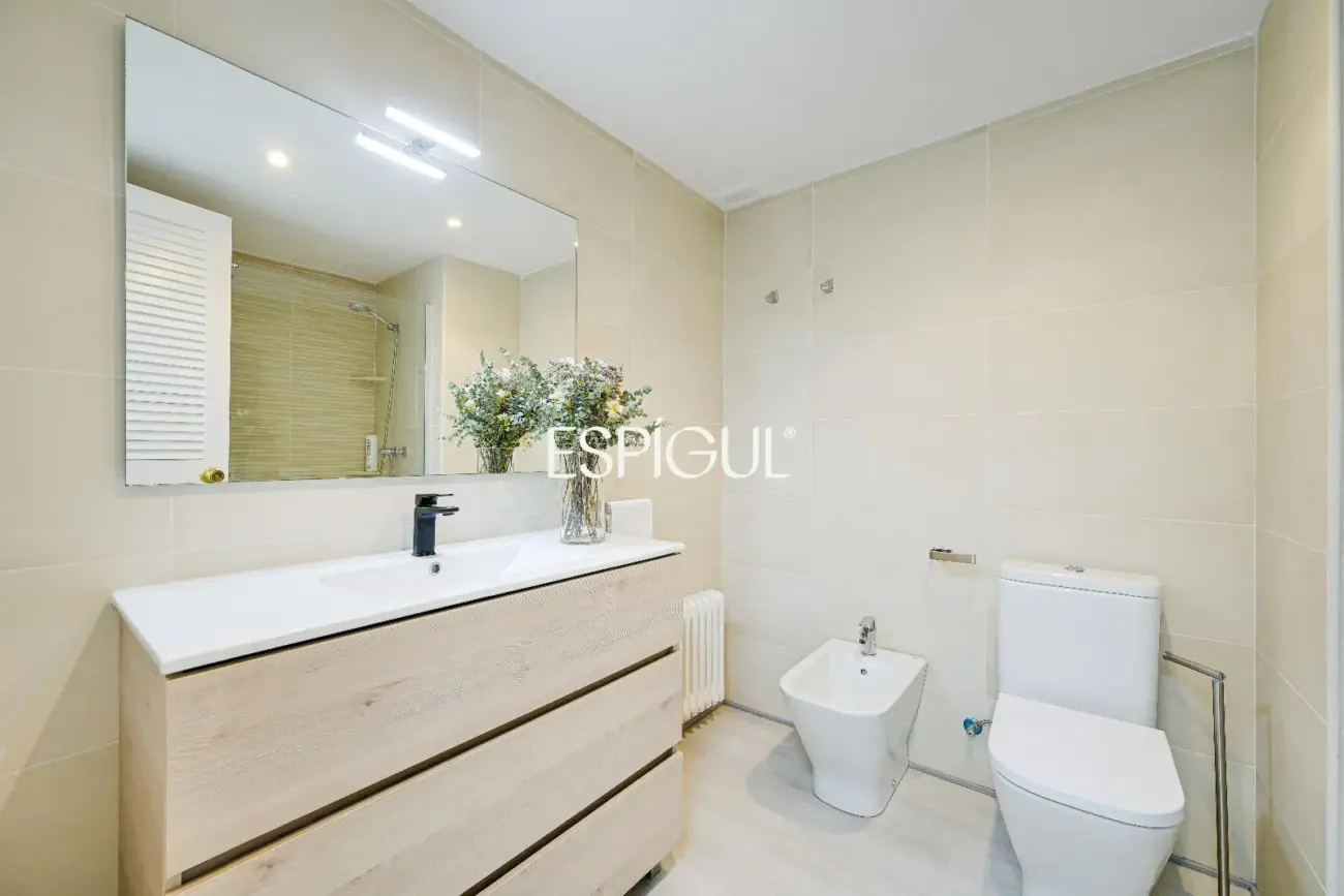 Piso con vistas al mar en S´Agaro