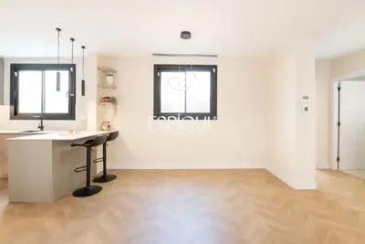 Luxury apartment with private terrace and pool in Sants