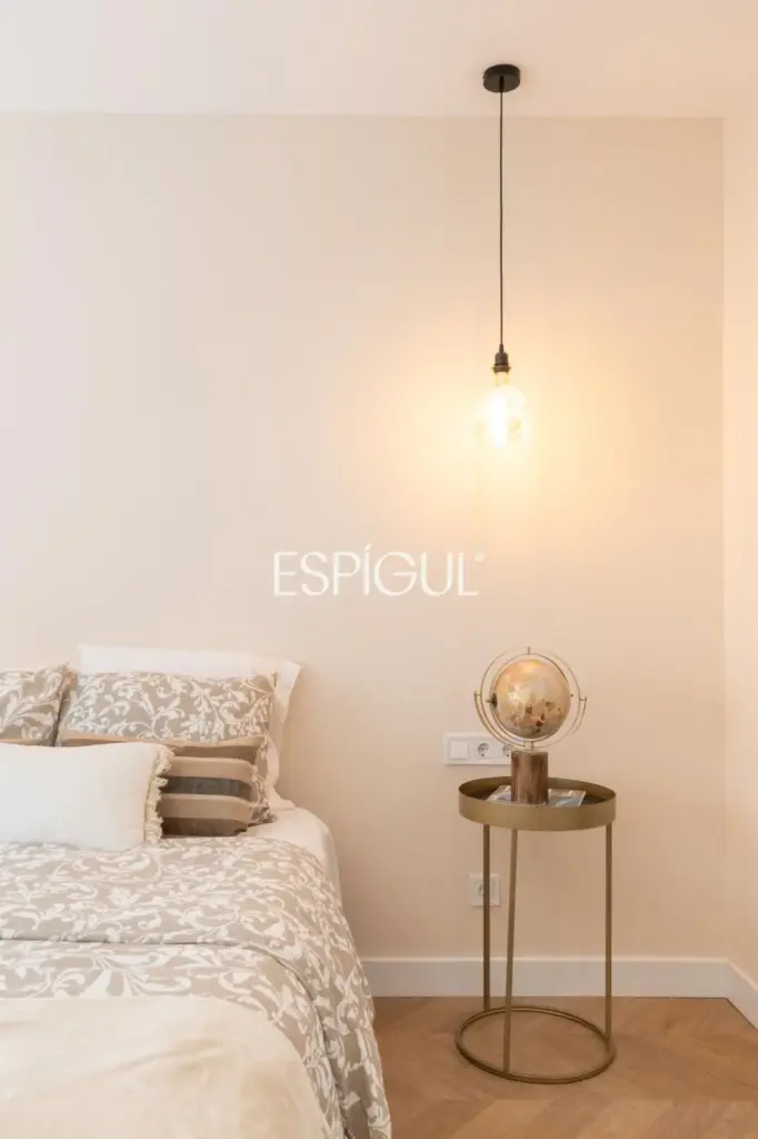 Luxury apartment with private terrace and pool in Sants