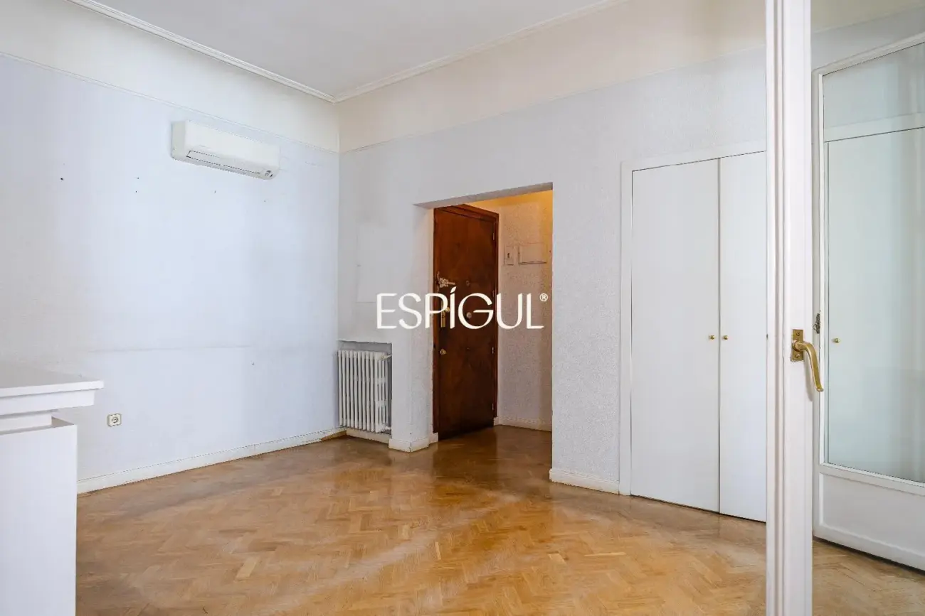 Piso en venta a reformar en Núñez de Balboa