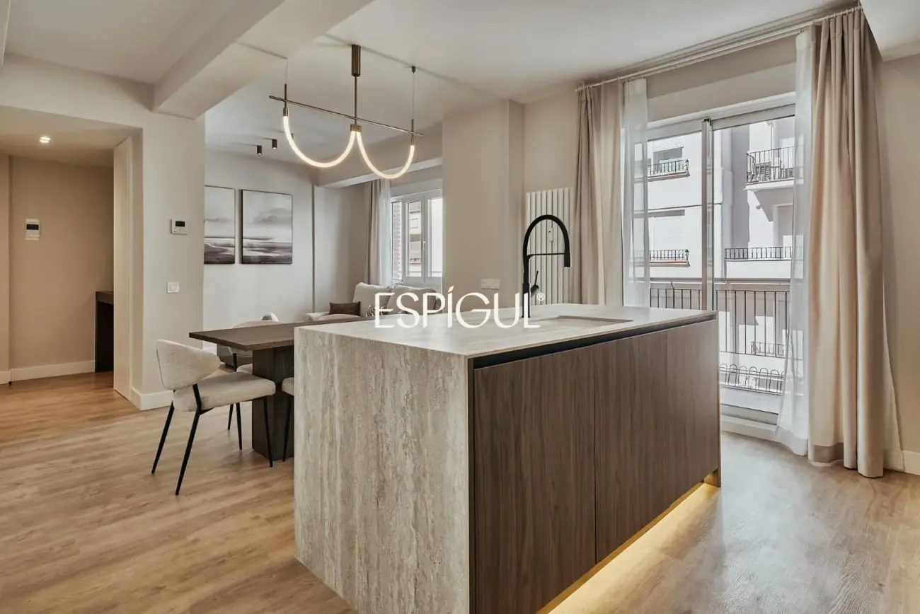 Меблированная квартира на продажу в районе Листа