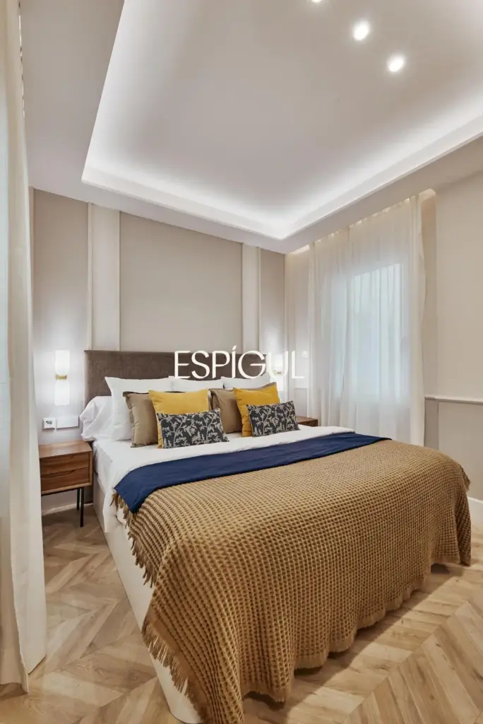 Apartment for sale in a classic building in Barrio Salamanca