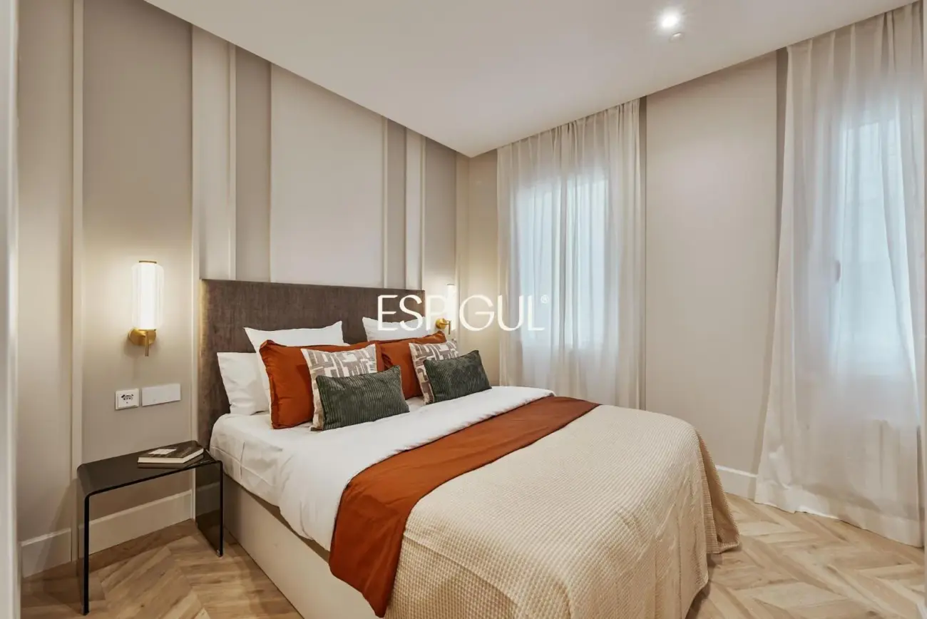 Apartment for sale in a classic building in Barrio Salamanca