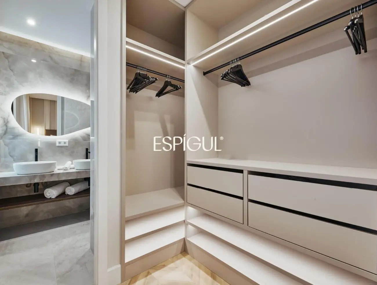 Apartment for sale in a classic building in Barrio Salamanca