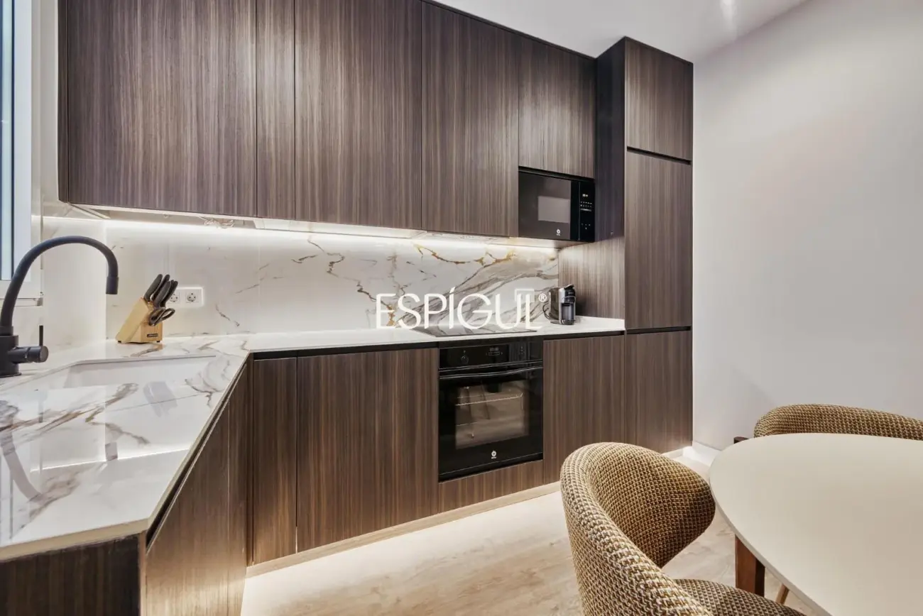 Apartment for sale on Príncipe Vergara. Ready