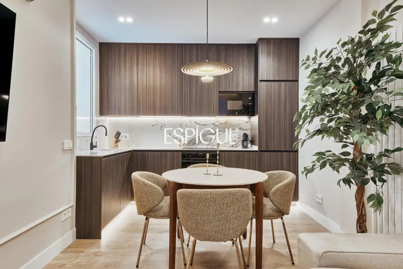 Apartment for sale on Príncipe Vergara. Ready