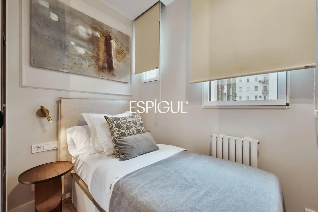 Apartment for sale on Príncipe Vergara. Ready