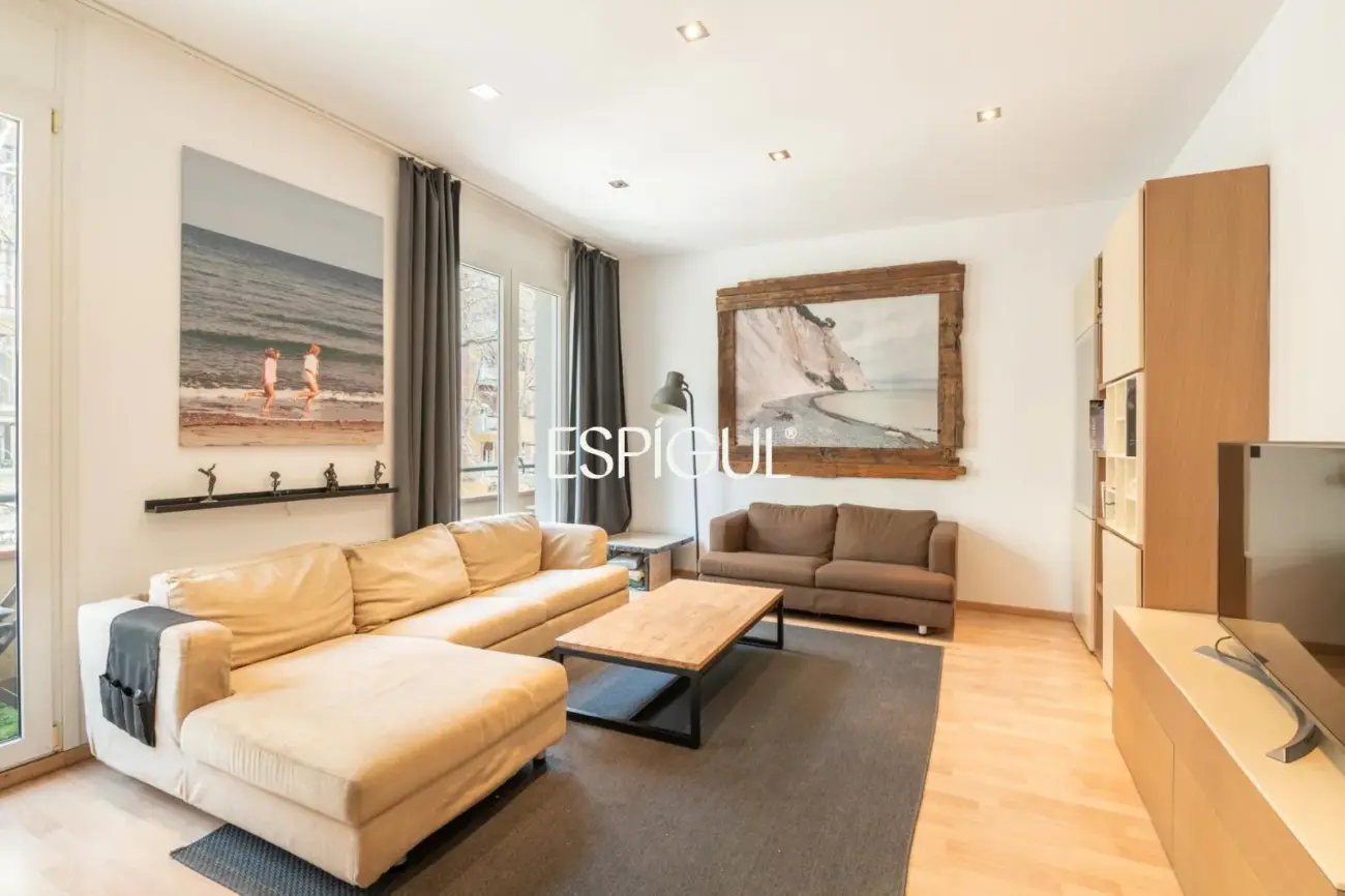 Piso en venta en Sagrada Familia