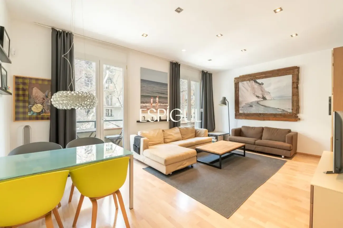 Piso en venta en Sagrada Familia