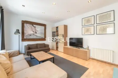 Piso en venta en Sagrada Familia