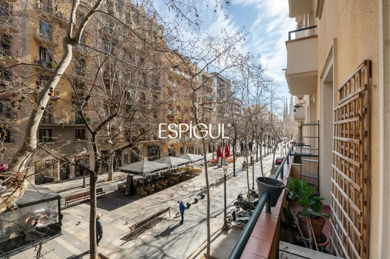 Piso en venta en Sagrada Familia