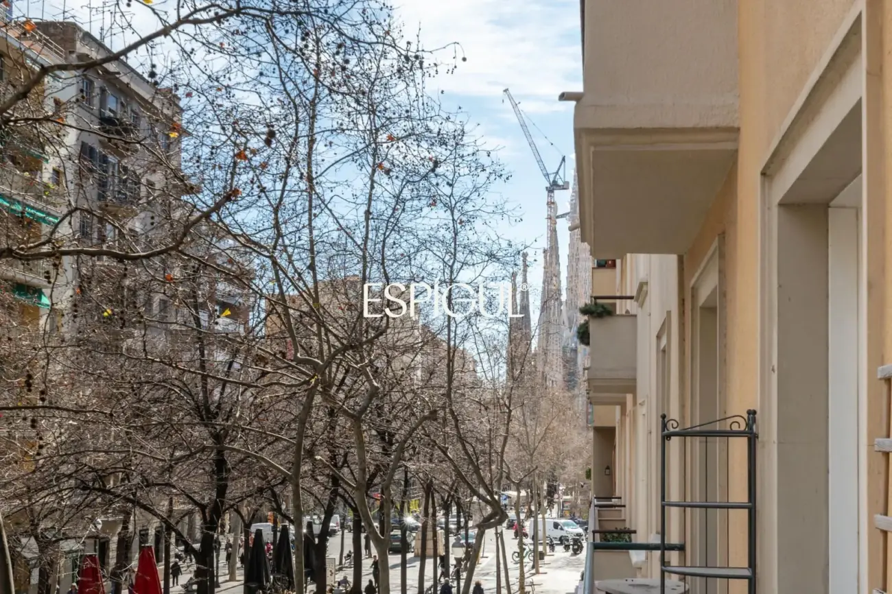 Piso en venta en Sagrada Familia