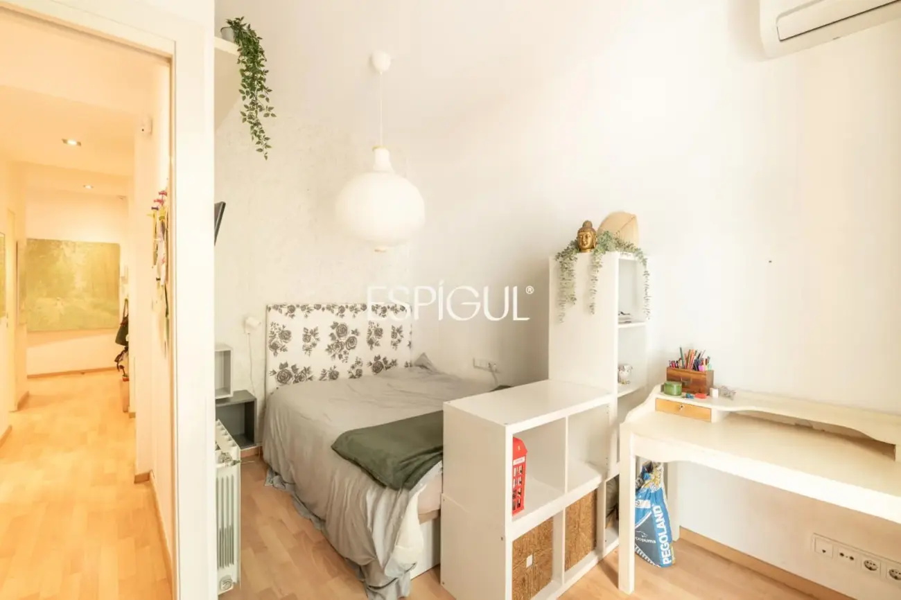 Piso en venta en Sagrada Familia