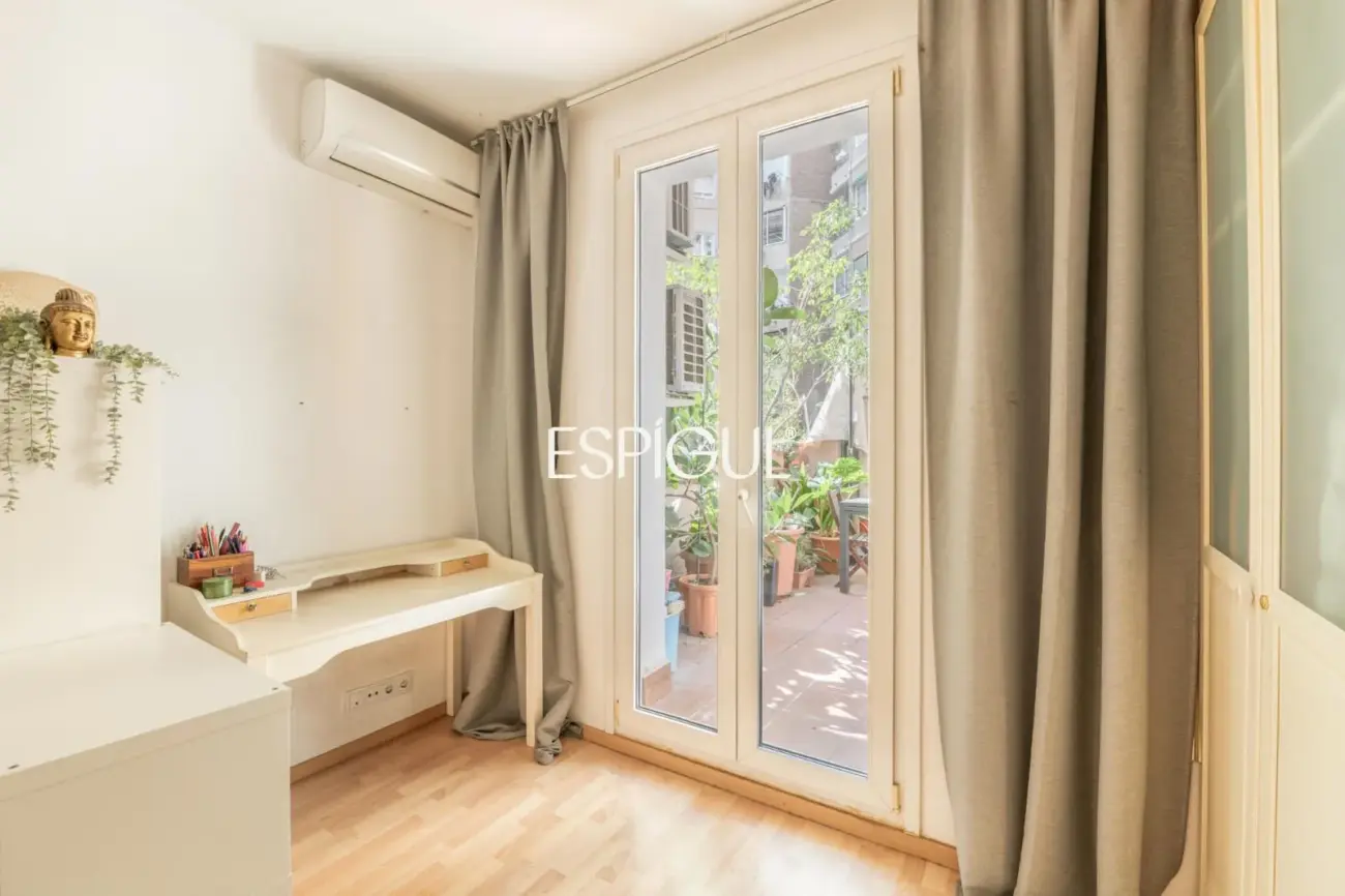 Piso en venta en Sagrada Familia