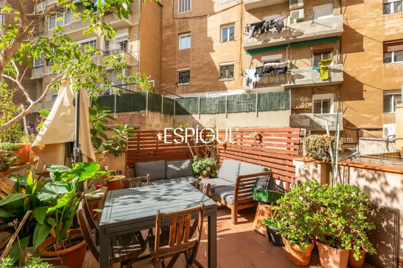 Piso en venta en Sagrada Familia