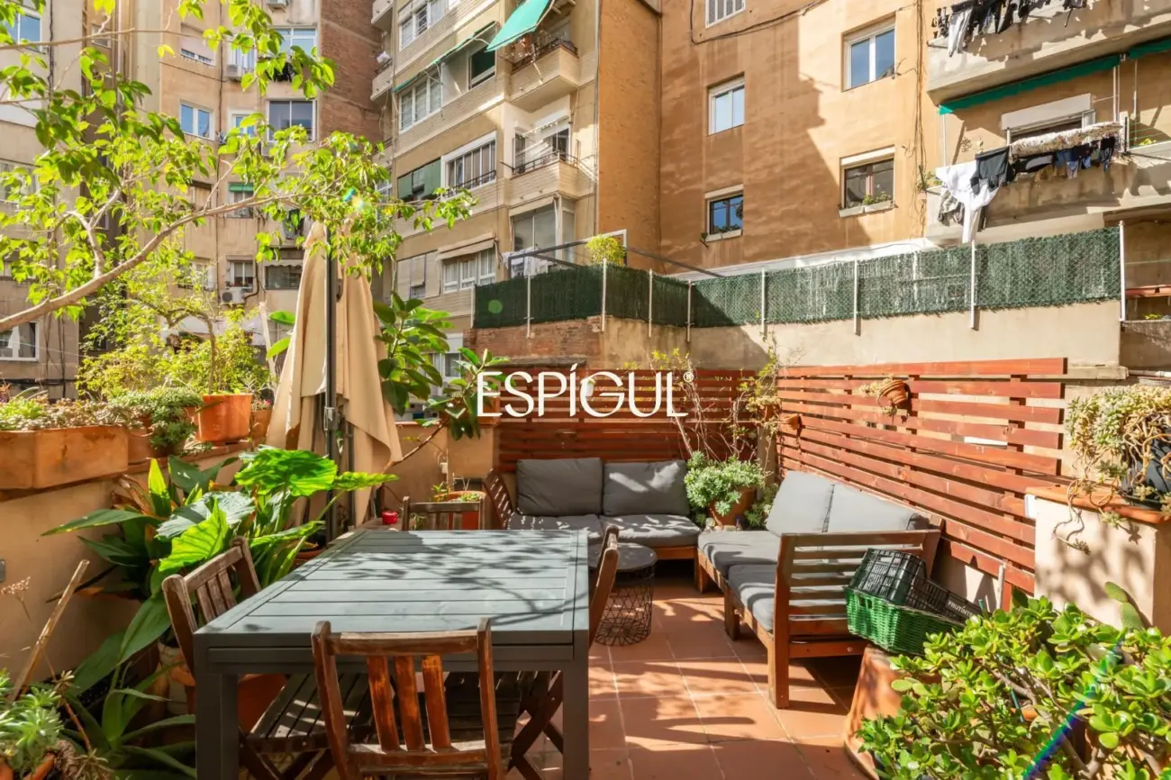 Piso en venta en Sagrada Familia