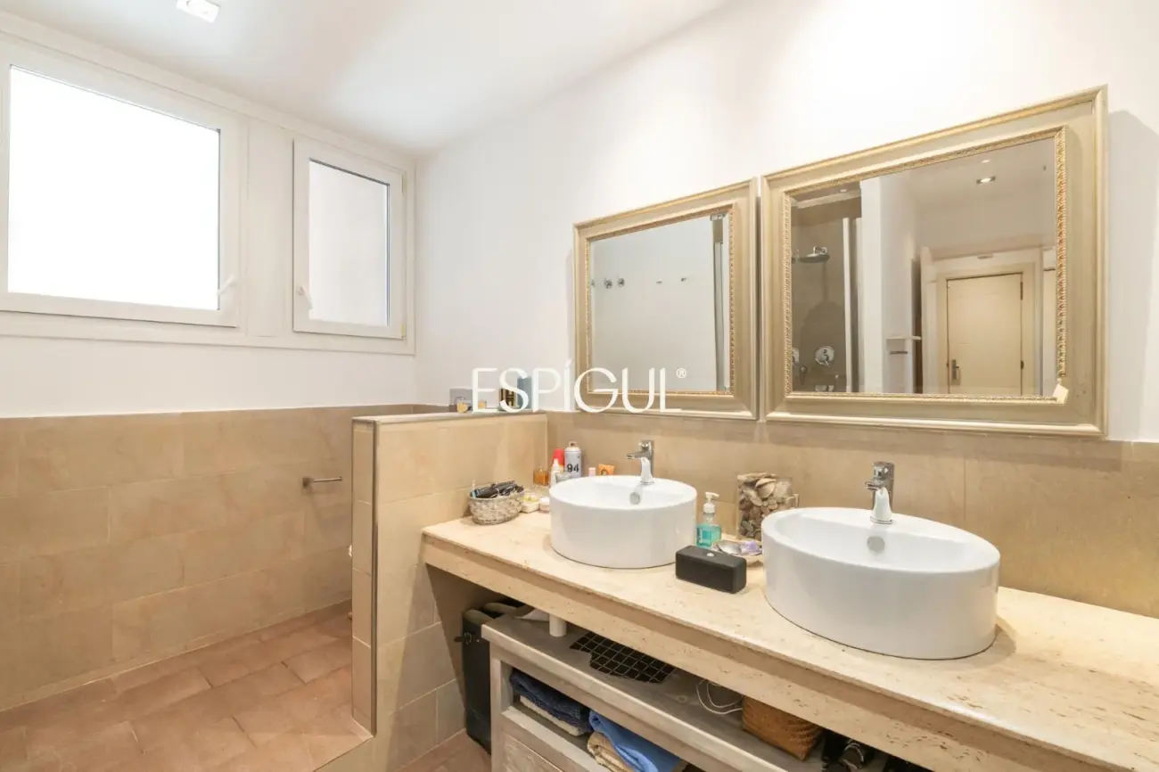 Piso en venta en Sagrada Familia