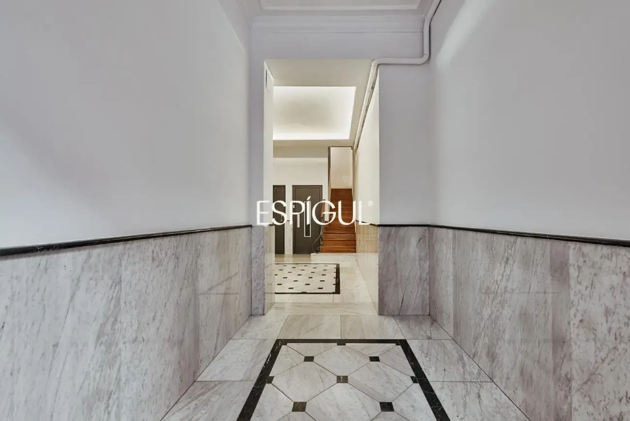 Piso en venta exterior en finca clásica, Centro