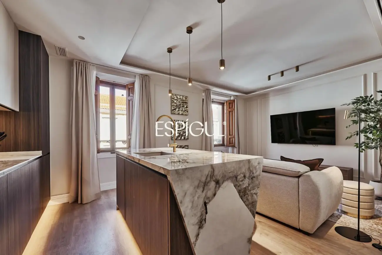 Piso en venta exterior en finca clásica, Centro