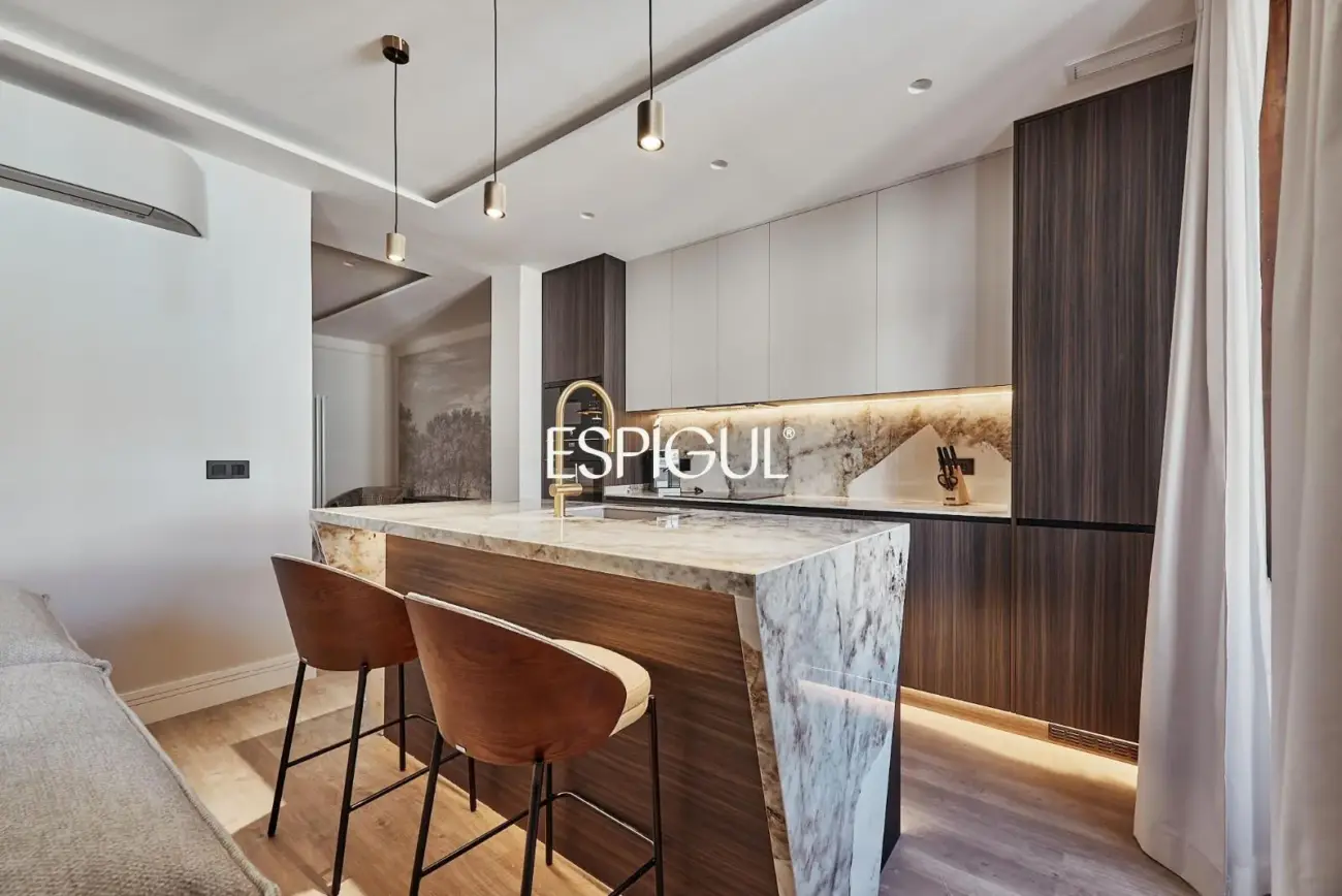 Piso en venta exterior en finca clásica, Centro