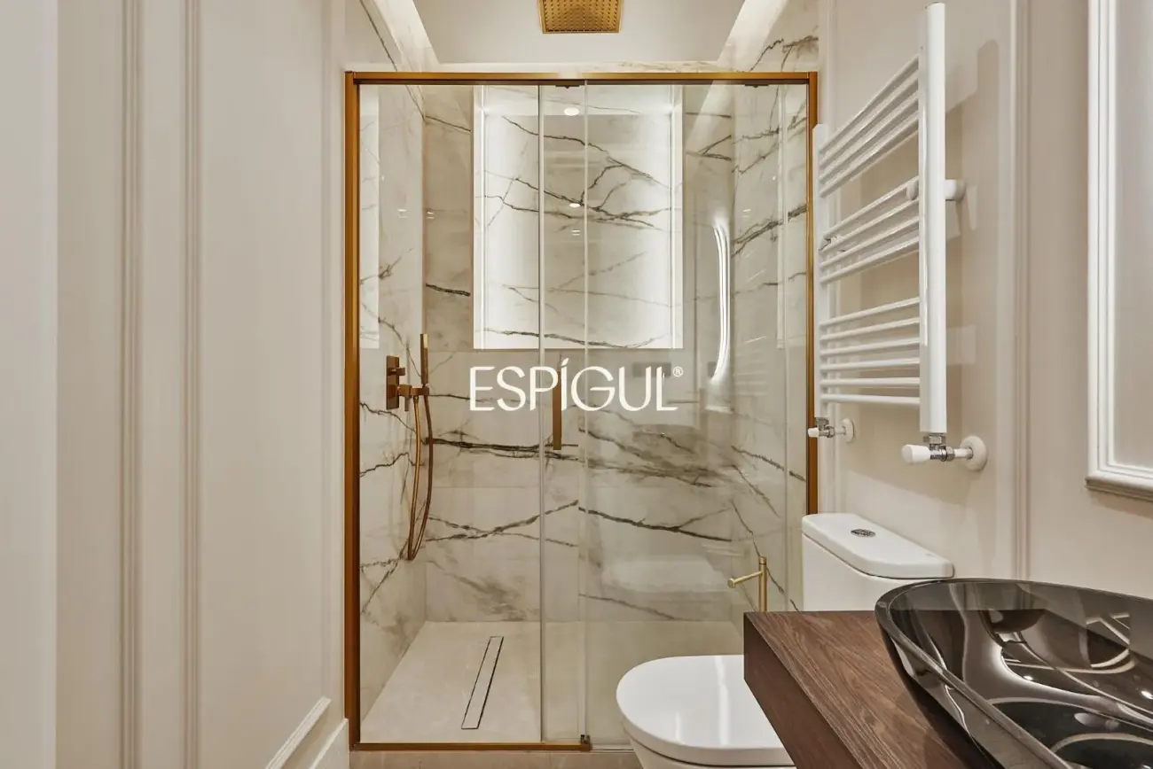 Piso en venta exterior en finca clásica, Centro