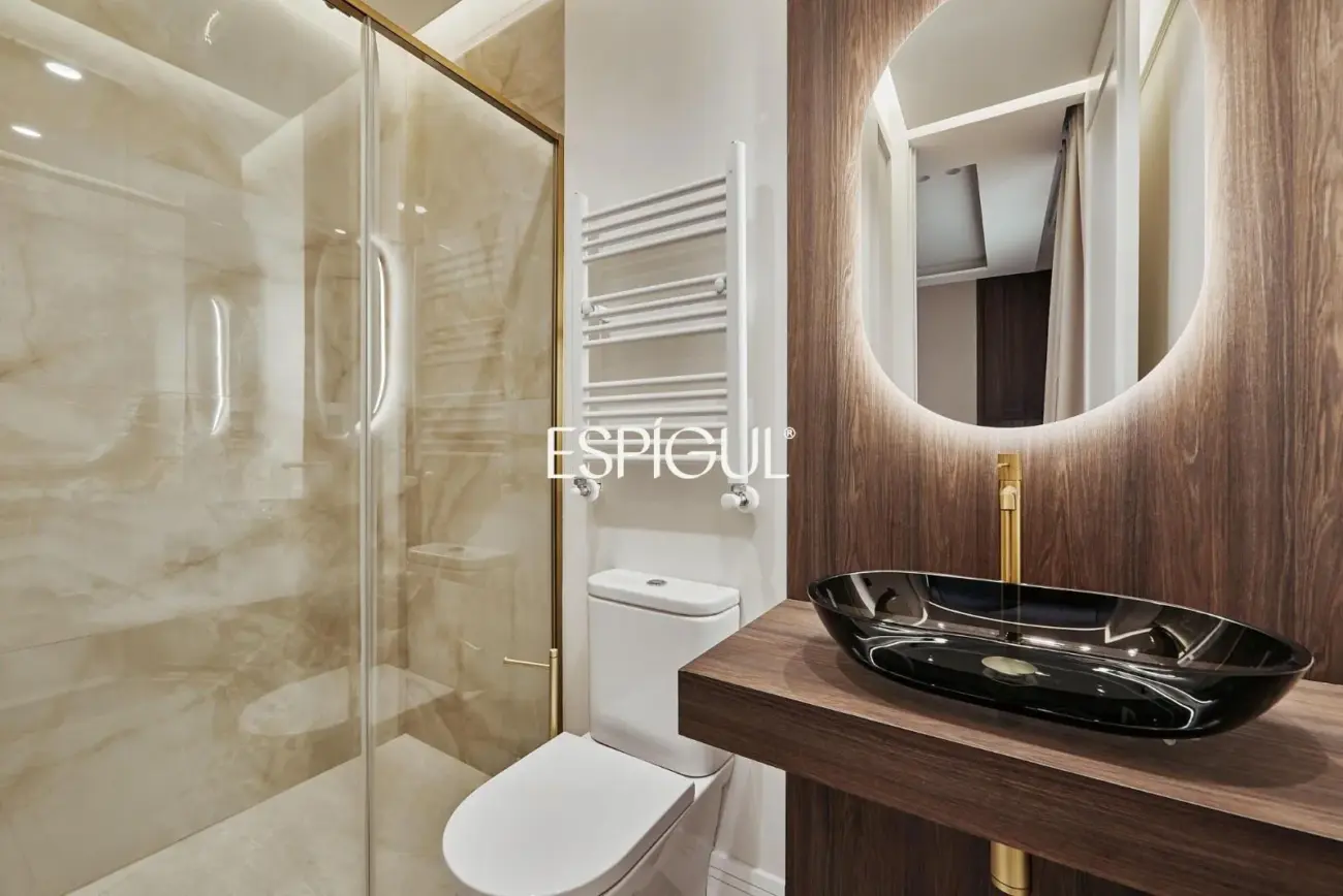 Piso en venta exterior en finca clásica, Centro