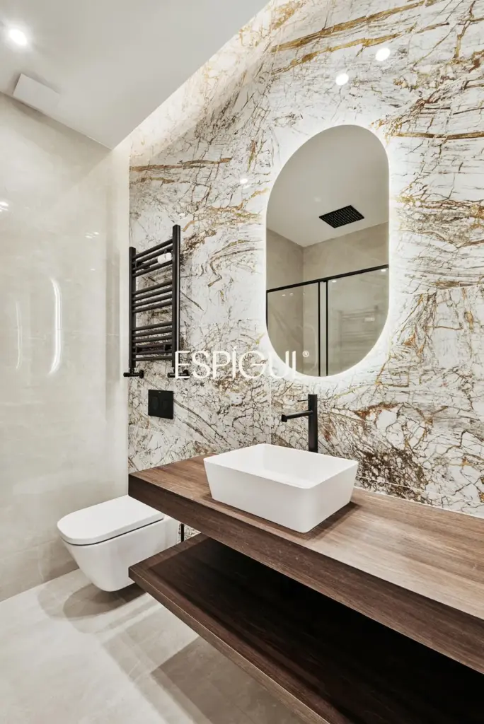 Отремонтированная внешняя квартира с террасой на продажу в Гойе, район Саламанка