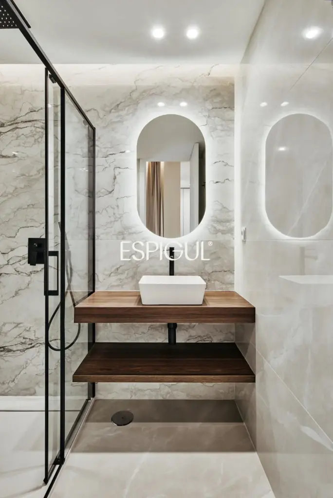 Отремонтированная внешняя квартира с террасой на продажу в Гойе, район Саламанка