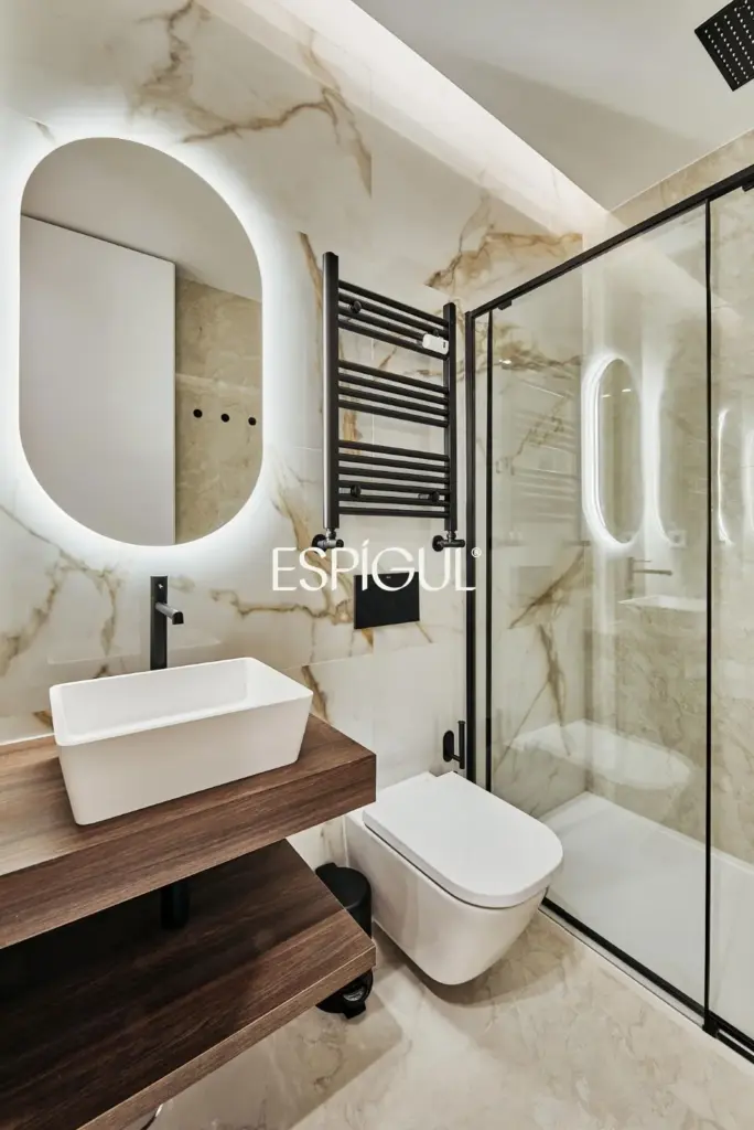 Отремонтированная внешняя квартира с террасой на продажу в Гойе, район Саламанка