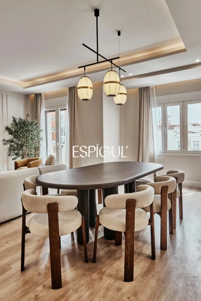 Отремонтированная внешняя квартира с террасой на продажу в Гойе, район Саламанка