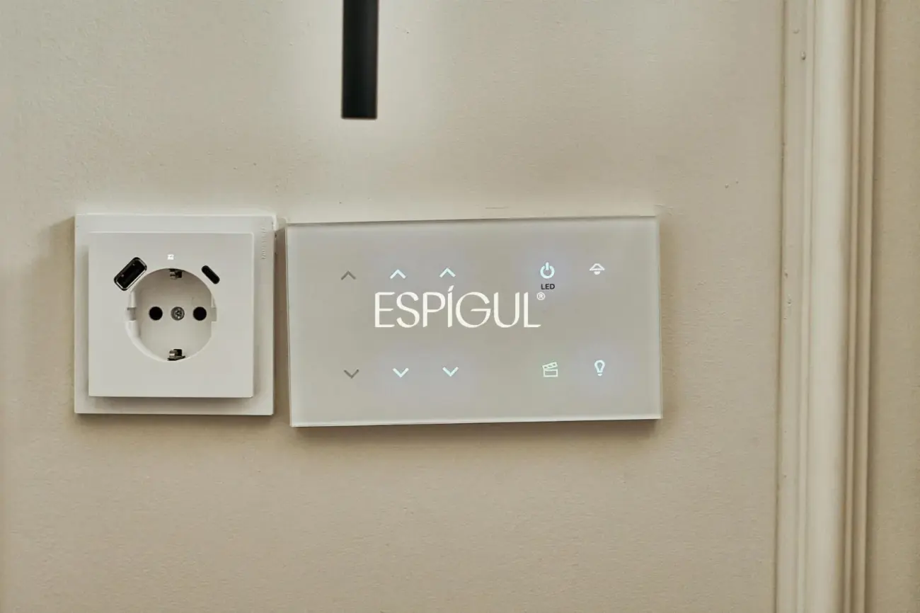 Отремонтированная внешняя квартира с террасой на продажу в Гойе, район Саламанка