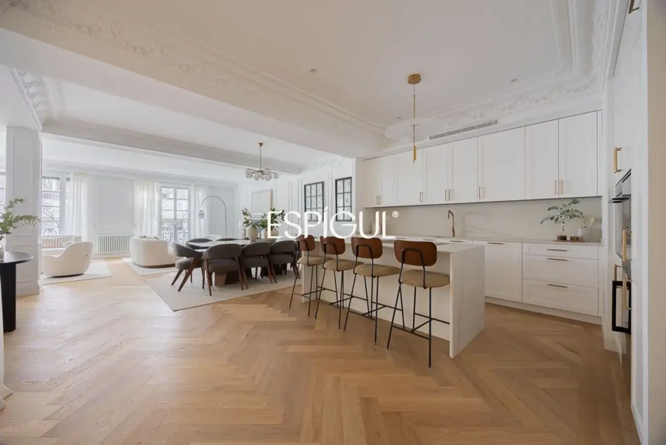 Piso en venta exterior reformado en Castellana, Barrio de Salamanca