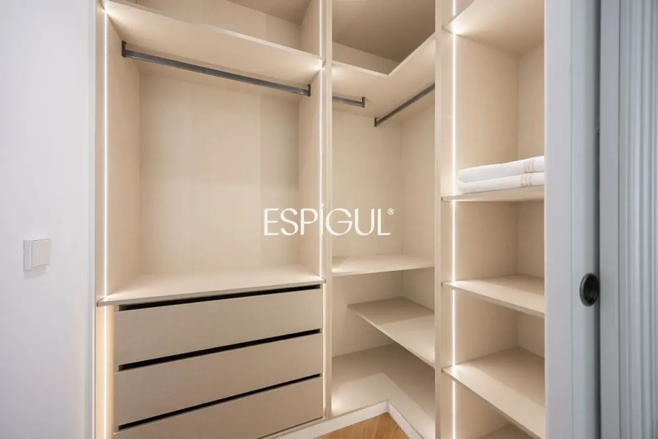 Piso en venta exterior reformado en Castellana, Barrio de Salamanca