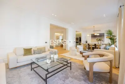 Piso en venta exterior reformado en Recoletos