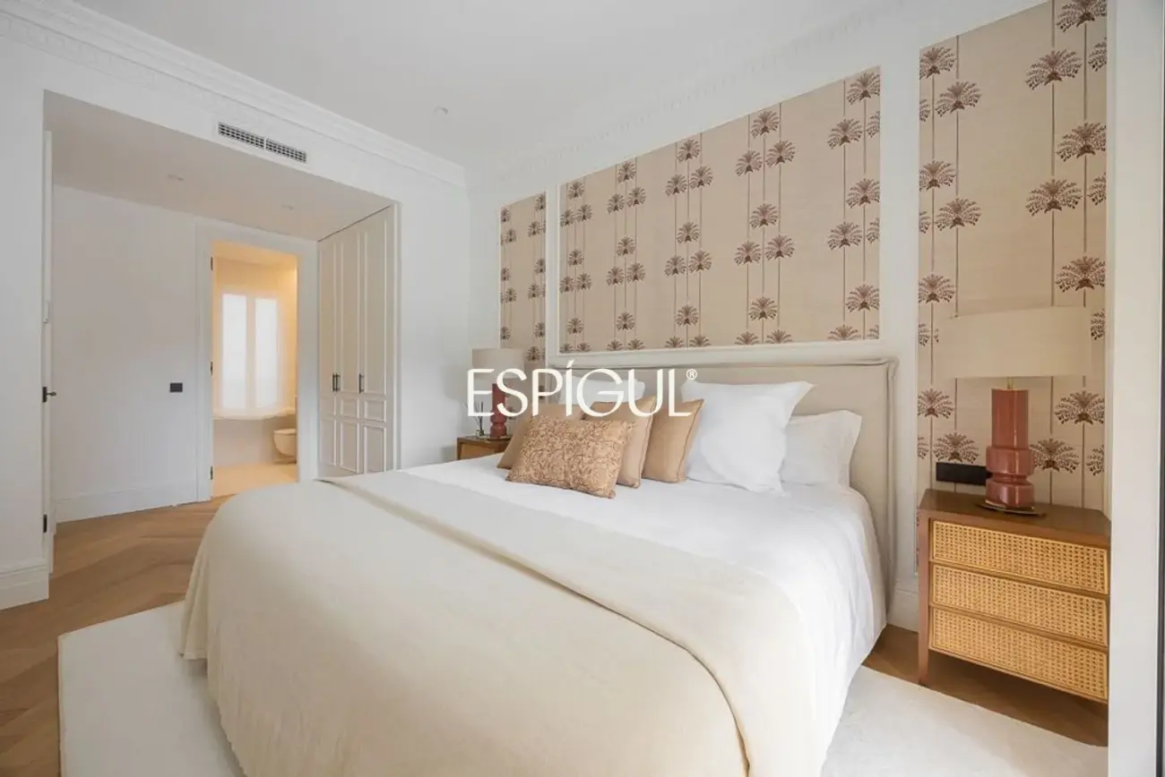 Piso en venta exterior reformado en Recoletos