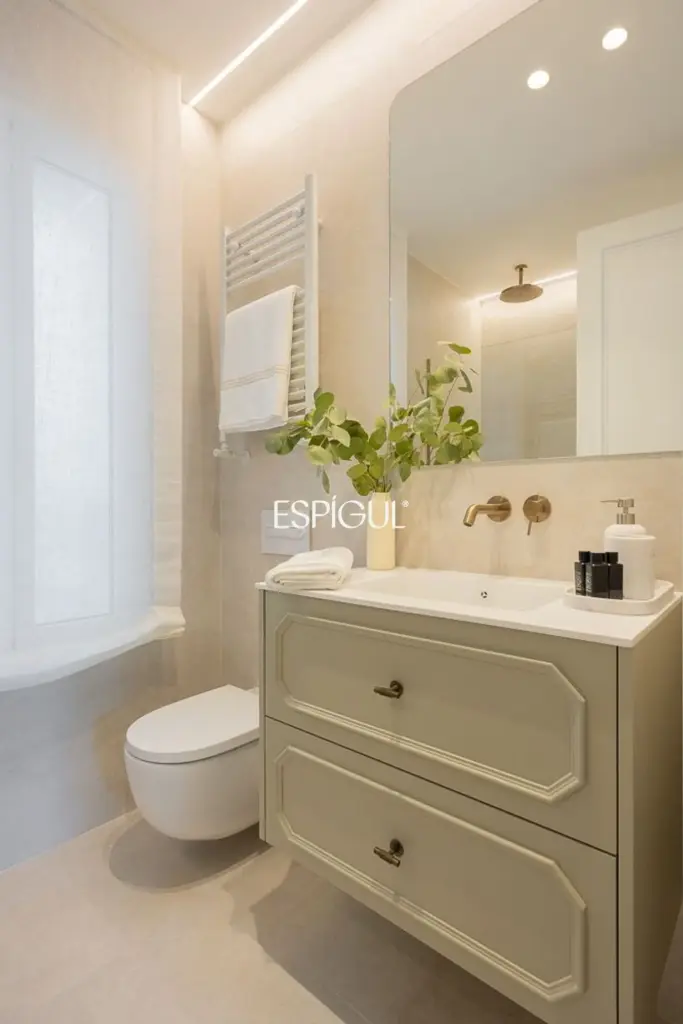 Piso en venta exterior reformado en Recoletos