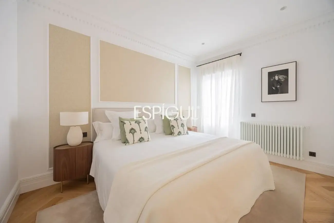 Piso en venta exterior reformado en Recoletos