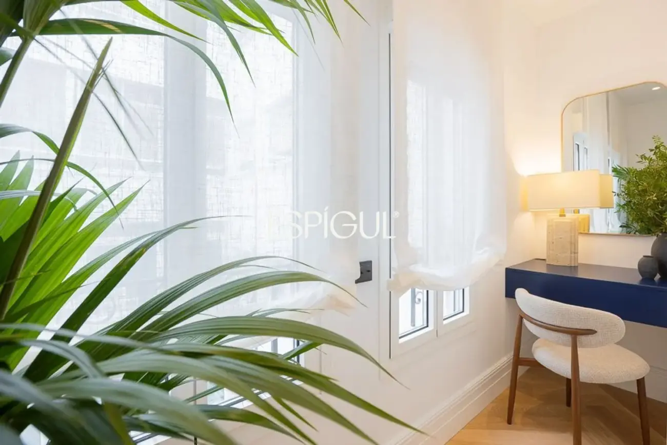 Piso en venta exterior reformado en Recoletos