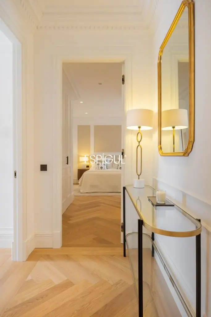 Piso en venta exterior reformado en Recoletos