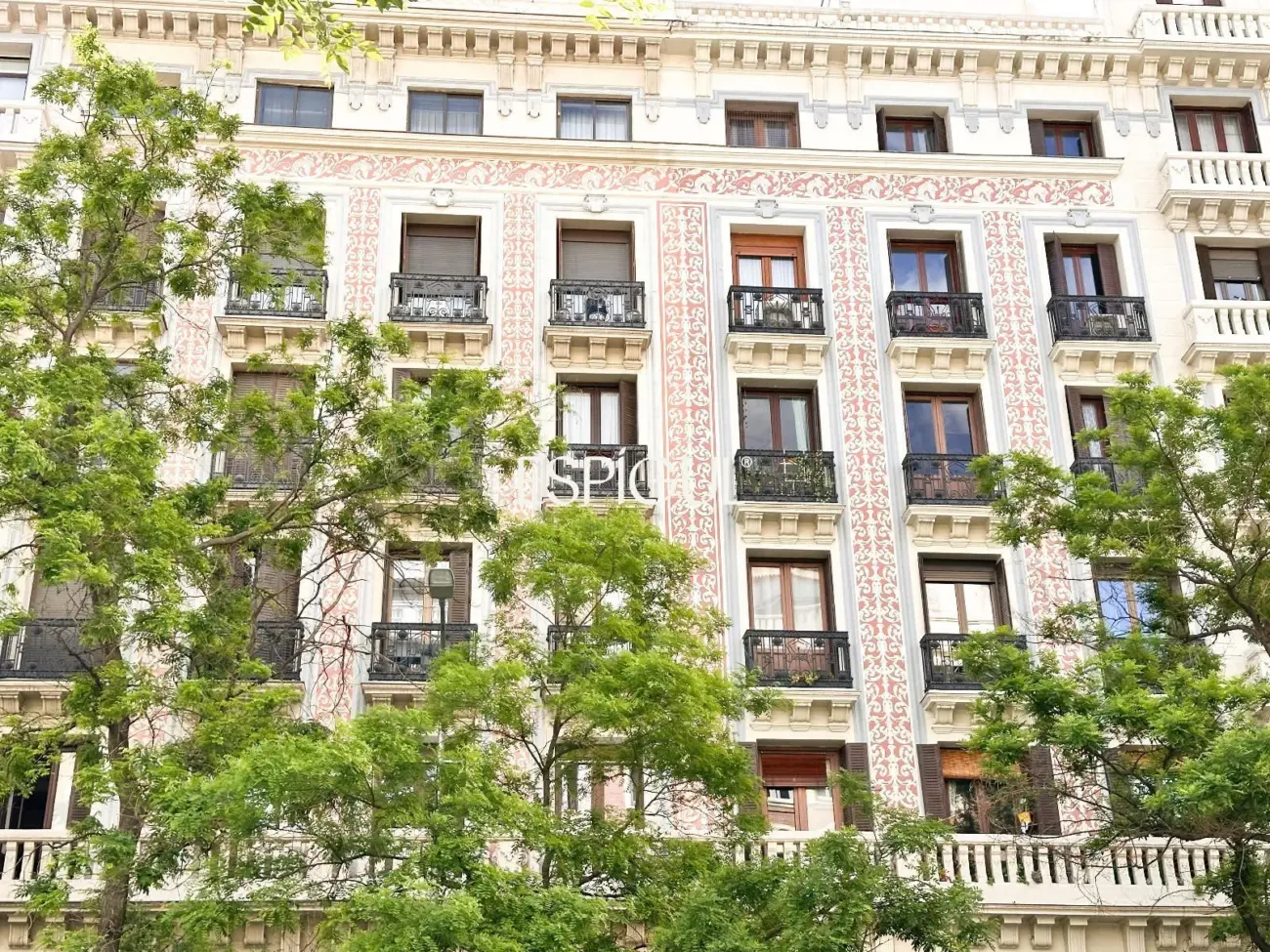 Piso en venta exterior, reformado y amueblado en Goya