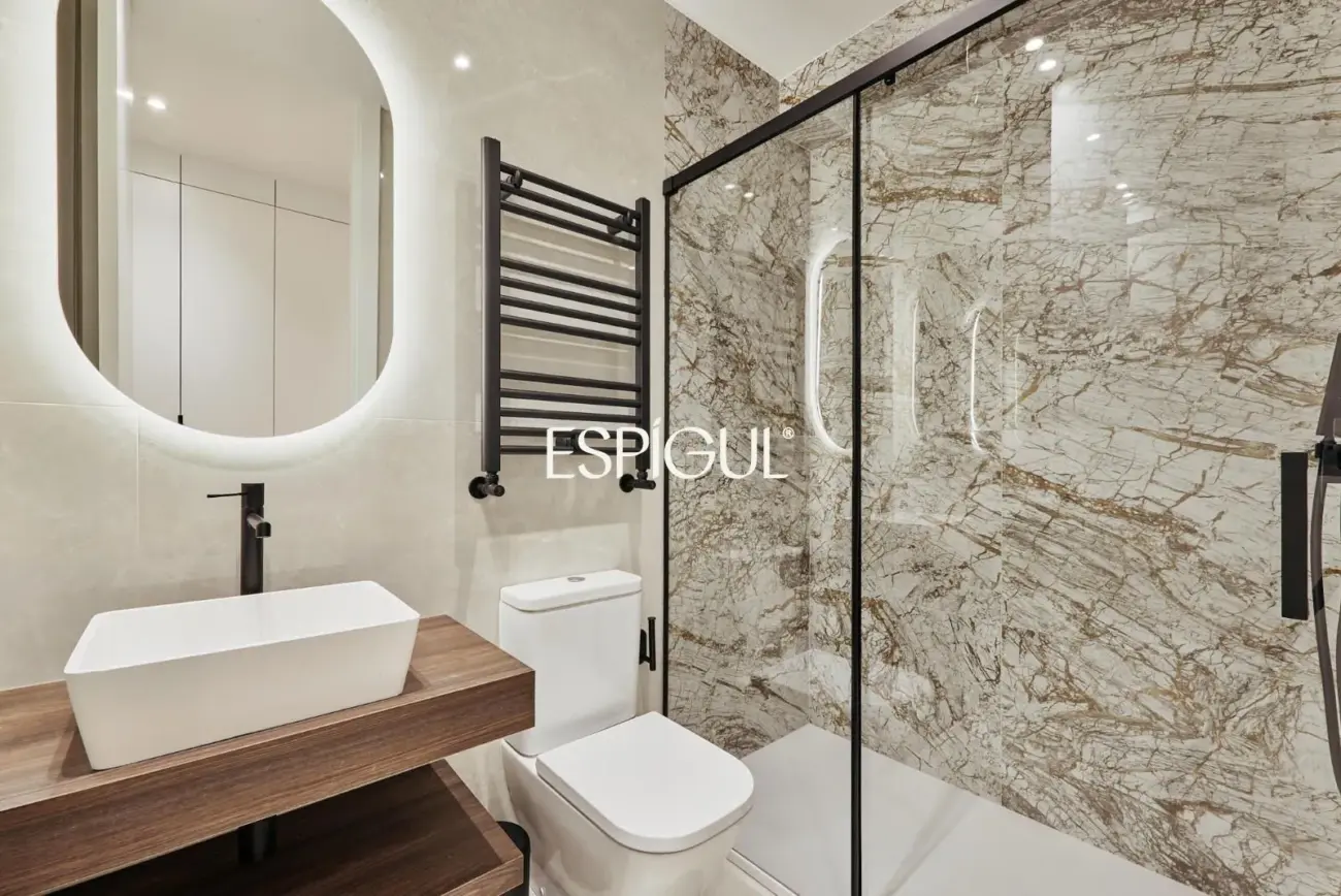 Piso en venta reformado con plaza de garaje incluida en el precio, Lista