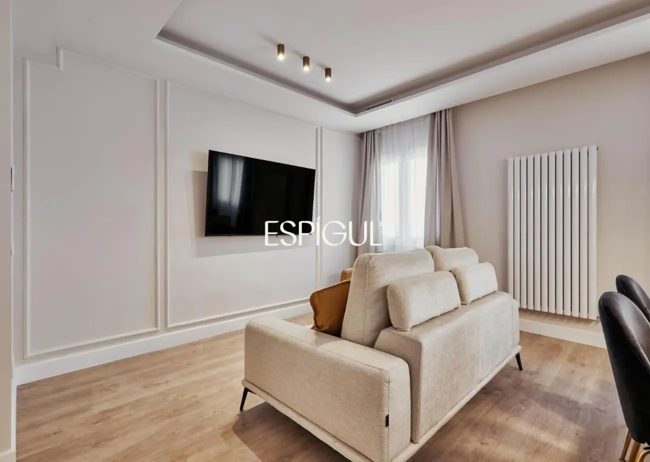 Piso en venta reformado con plaza de garaje incluida en el precio, Lista