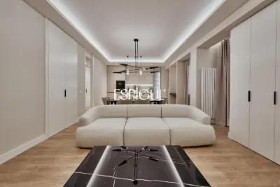 Piso en venta reformado con terraza en Conde de Peñalver, Lista