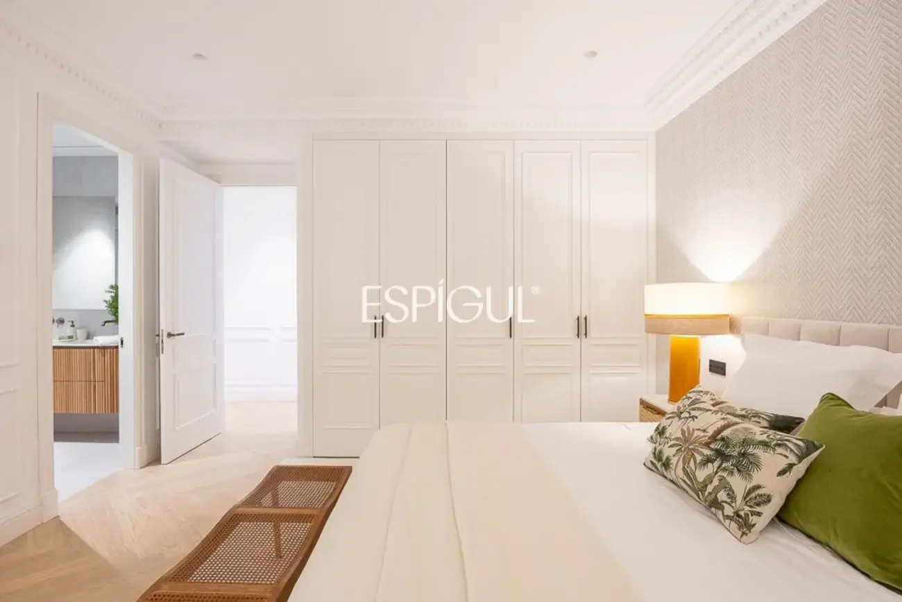 Piso en venta reformado con terraza en la codiciada Calle Núñez de Balboa, Madrid