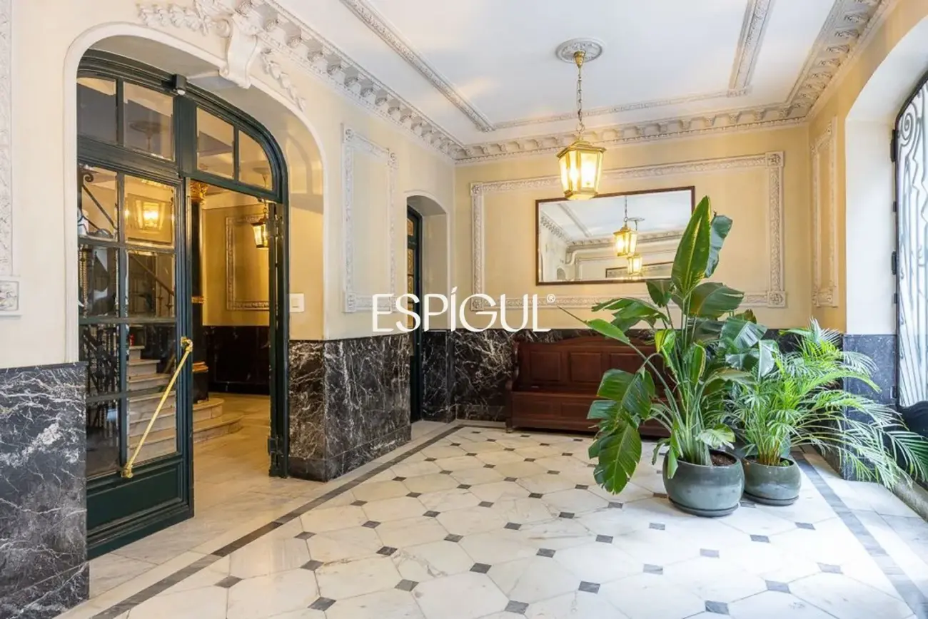 Piso en venta reformado con terraza en la codiciada Calle Núñez de Balboa, Madrid