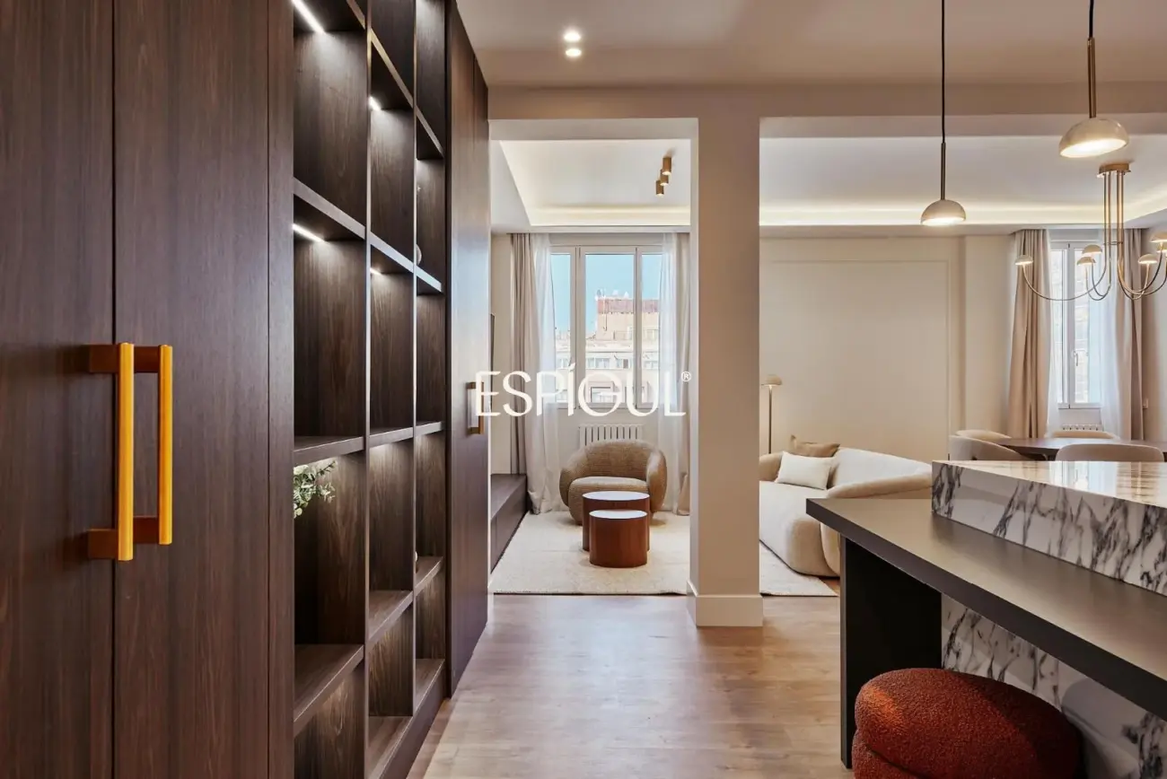 Appartement à vendre rénové avec débarras dans le quartier de Salamanca