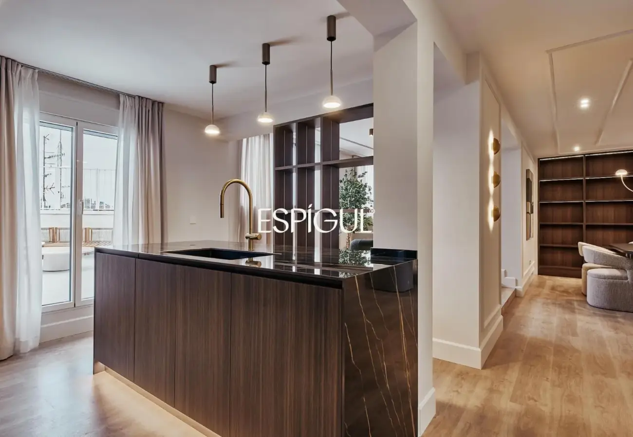 Отремонтированная квартира на продажу в районе Гойя, квартал Саламанка