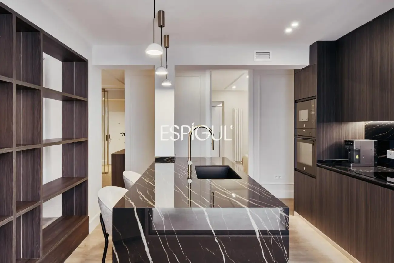 Отремонтированная квартира на продажу в районе Гойя, квартал Саламанка