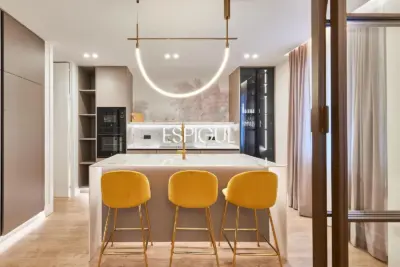 Renovated and furnished apartment for sale in the Salamanca district